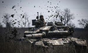 T-80 Ukraine đánh bại ba xe tăng, thiết giáp Nga