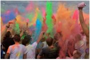 Lễ hội ném bột màu Holi Fest tại Đức