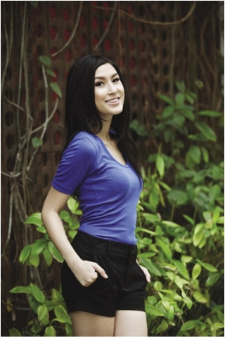 Kathy Uyên: 