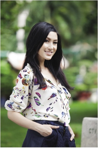 Kathy Uyên: 