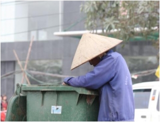 Bộ trưởng Lao động lý giải vì sao người dân thích... nghèo_0