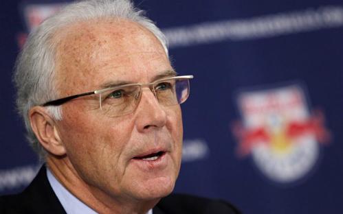 Franz Beckenbauer bị FIFA ra án phạt - 0