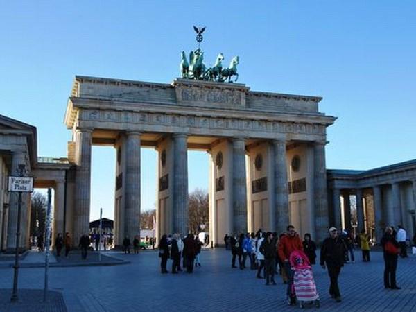 Nhà ga tàu hỏa ở thủ đô Berlin bị phong tỏa do nghi có bom - 0