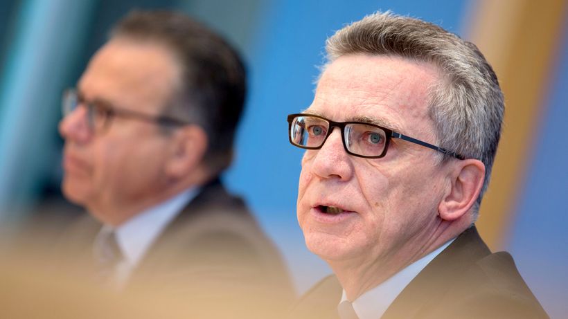 hop-bao-thomas-de-maiziere-2016-04