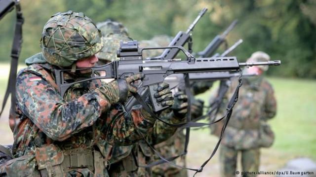 Heckler & Koch kiện Chính phủ Đức về hợp đồng bán súng trường - 0