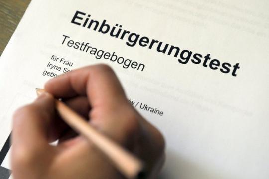 Einbürgerungstest - Thi  trắc nghiệm để nhập quốc tịch Đức - 0