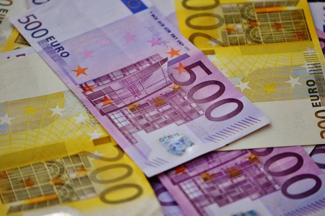 Đồng euro mạnh hay yếu với các nước EU? - 0