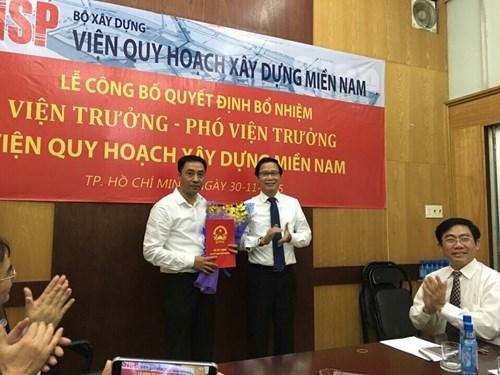 Lái xe thành... phó viện trưởng kiêm chủ tịch hội đồng khoa học: Quan lộ thăng tiến đến “chóng mặt” - 0