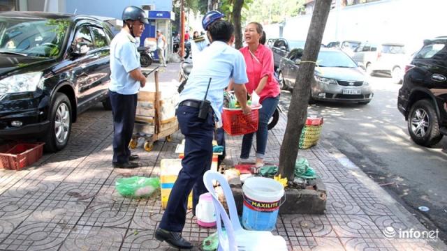 Sai lầm của người phụ nữ bán rong khiến ông Hải cho tịch thu hết hàng hóa - 0