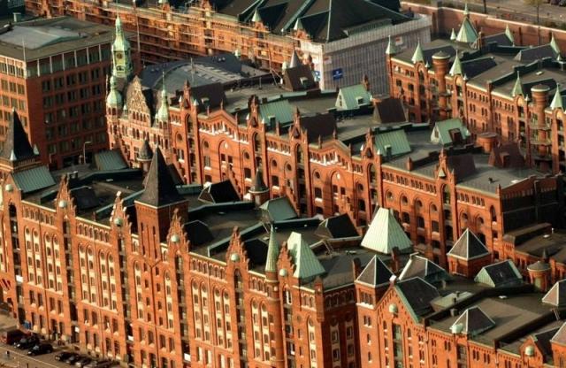 Speicherstadt - Khu nhà kho lớn nhất thế giới trong thành phố cảng Hamburg ở Đức - 5