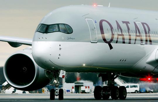 Hãng hàng không Qatar Airways lao đao vì bị đóng không phận: Nhiều chuyến bay bị hủy, hoãn - 0