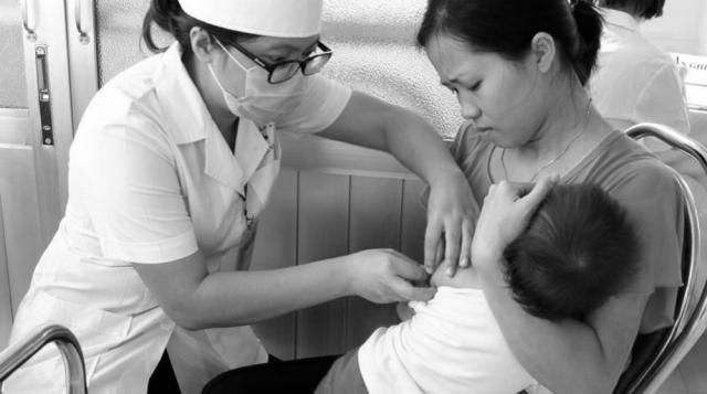  Mù quáng chống vaccine: Hại mình và hại cả xã hội - 1