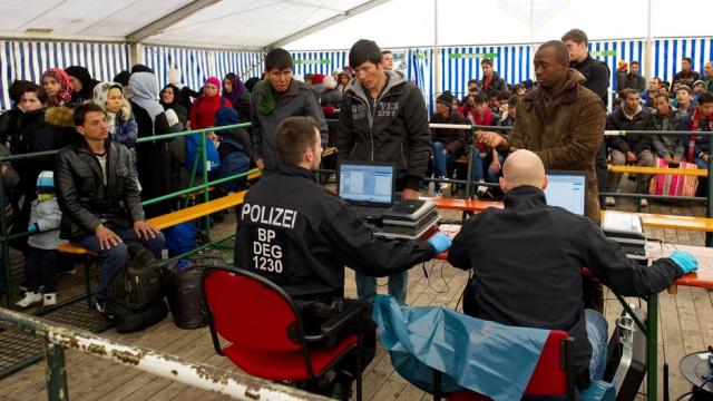 Đức: Giật mình vì số người nhâp cư tăng mức kỉ lục - 0