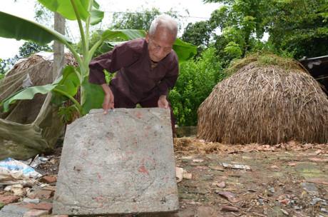 Bái phục ba anh em siêu thọ và siêu khỏe  nhất Việt Nam, 104 tuổi vẫn vác bê tông - 0