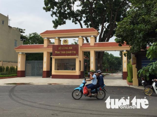 Bị cùm chân, phòng biệt giam có camera, 2 tử tù Việt Nam vẫn đục tường đu dây trốn thoát như phim Mỹ! - 2