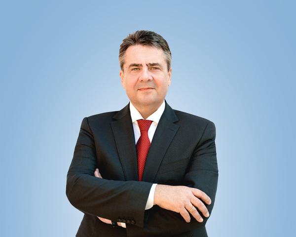 Ngoại trưởng Sigmar Gabriel chào mừng kỷ niệm Ngày Tái thống nhất nước Đức - 0