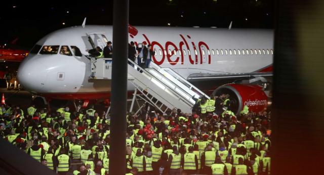 Chuyến bay cuối cùng: Hãng hàng không Air Berlin chính thức ngừng hoạt động - 0