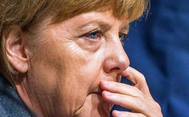 Bà Merkel và nước Đức ‘chia năm xẻ bảy’ - 0