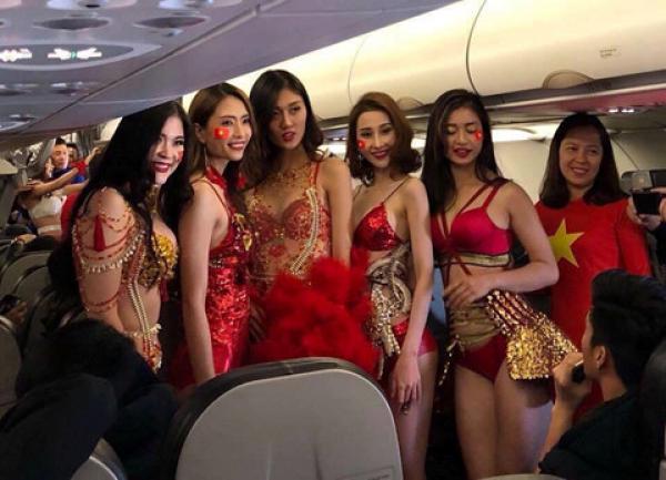 Bị người dân tẩy chay, Vietjet đổ lỗi cho diễn viên múa tự ý trình diễn bikini - 1