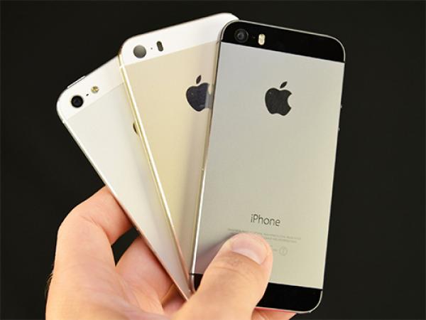 Người đàn ông Trung Quốc bán 1,1 triệu USD iPhone giả tại Mỹ - 0