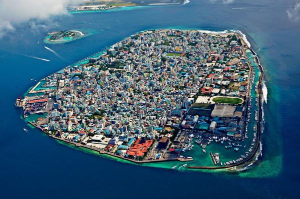 Hỗn loạn ở thiên đường du lịch Maldives - 4