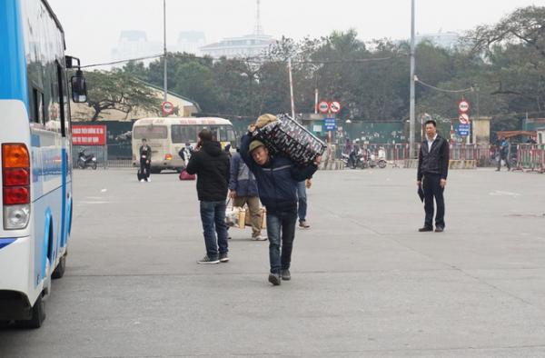  Hà Nội: Hàng vạn người đổ về quê, nhà bến khẳng định không nhồi nhét! - 8