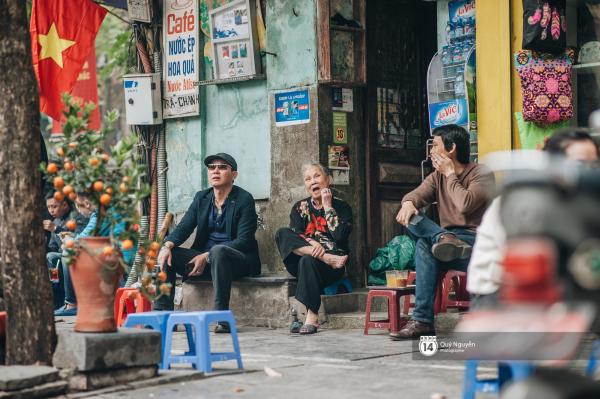 Buổi sáng cuối cùng của năm chẳng còn khói bụi hay dòng người tất tả ngược xuôi, Hà Nội bỗng bình yên đến lạ - 6