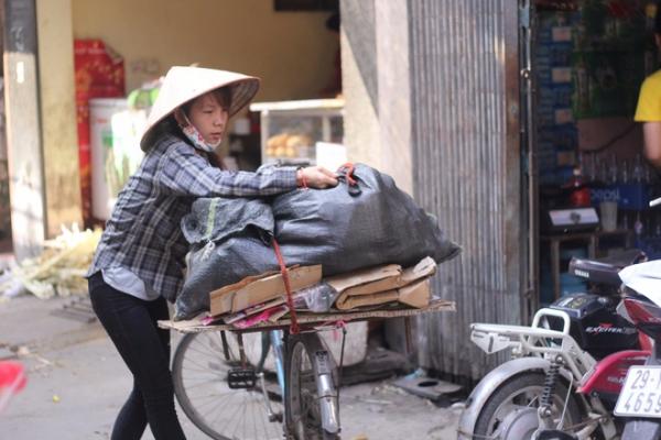 Cảm phục nghị lực phi thường của cô nữ sinh bán đồng nát để ‘mua’ ước mơ đại học - 3