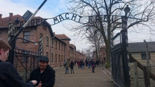 Cảm xúc từ chuyến thăm trại tập trung Auschwitz - 0