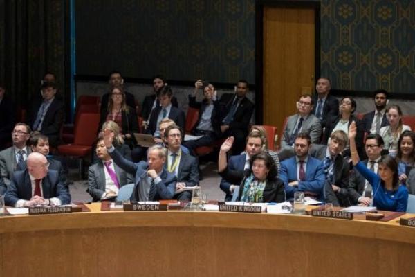 Dấu ấn tuần qua: 105 quả tên lửa phá hủy kho vũ khí hóa học ở Syria và thông điệp gửi tới Kim Jong Un - 4