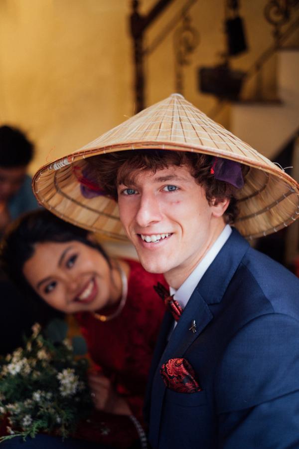Cặp đôi dâu Việt rể Đức: “Tóm gọn” tim nhau chỉ nhờ 1 câu nói, chuyện tình thì ngọt lịm và hành trình trăng mật ấn tượng qua 15 nước - 7