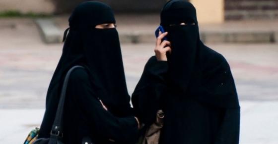 42 1 Na Uy Ban Hanh Lenh Cam Khan Trum Dau Burqa Va Niqab Tai Cac Co So Giao Duc