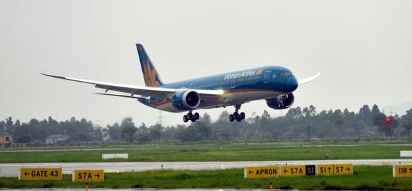 Boeing 787 của Vietnam Airlines bị sét đánh khi hạ cánh - 1