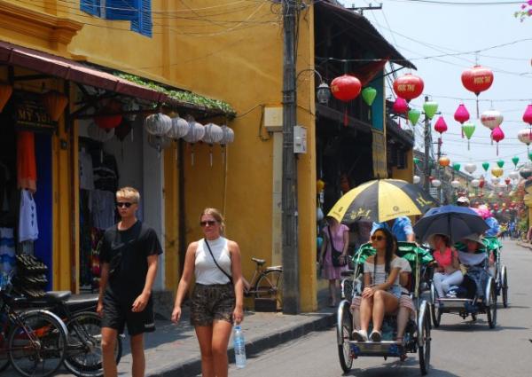 Đi 5km trong Huế, Việt kiều bị tài xế xích lô chặt chém 1,5 triệu đồng - 0