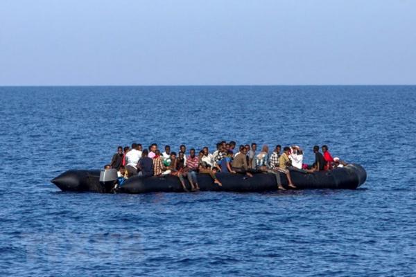 Italy nhất quyết từ chối tiếp nhận người di cư gặp nạn trên biển - 0