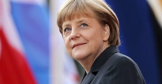 42 1 Uy Tin Thu Tuong Duc Angela Merkel Va Dang Cam Quyen Xuong Thap