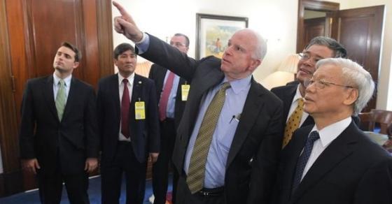 42 2 Thuong Nghi Si Hoa Ky John Mccain Qua Doi O Tuoi 81