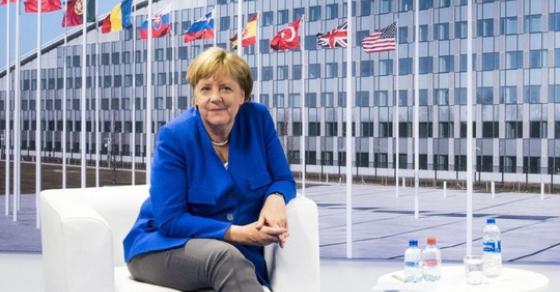 42 1 Angela Merkel   Nha Lanh Dao Tam Co Cua Chau Au