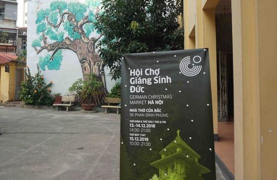 42 1 Khong Khi Giang Sinh Duc Giua Long Ha Noi