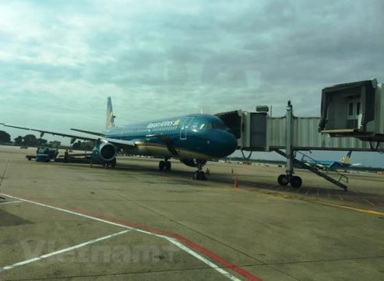 42 1 Vietnam Airlines Dinh Cong 2 Ngay O Duc Anh Huong Toi Hoat Dong Bay