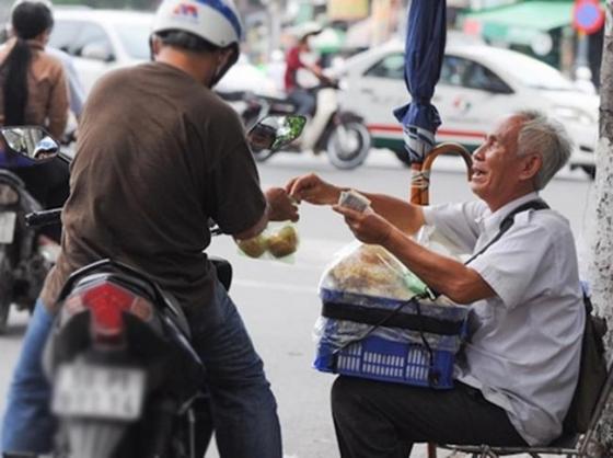 42 4 Dung Than Phien Kho Nua Khi Nhan Ra Minh May Man Hon Van Nguoi