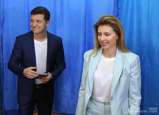 42 5 Tong Thong Tuong Lai Cua Ukraine Vladimir Zelensky La Ai