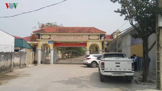 42 3 Nhung Viec Lam Bat Minh Cua Nha Bao Quoc Te Le Hoang Anh Tuan