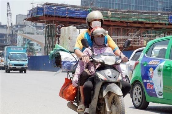 42 6 Ha Noi Nang Nhu Chao Lua Nhiet Do Ngoai Troi Co Luc Gan 60 Do C