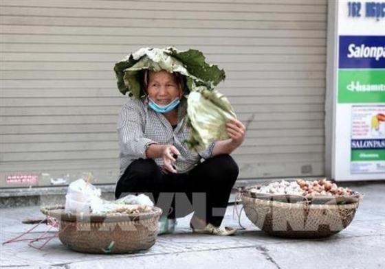 42 8 Ha Noi Nang Nhu Chao Lua Nhiet Do Ngoai Troi Co Luc Gan 60 Do C