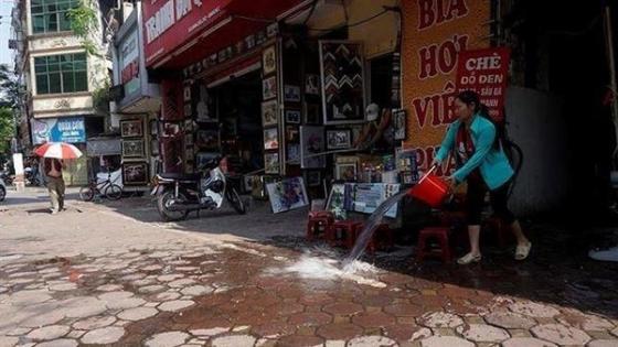 42 9 Ha Noi Nang Nhu Chao Lua Nhiet Do Ngoai Troi Co Luc Gan 60 Do C