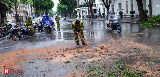 42 7 Ha Noi Cay Lon Lai Do De Bep Taxi Sau Mua To