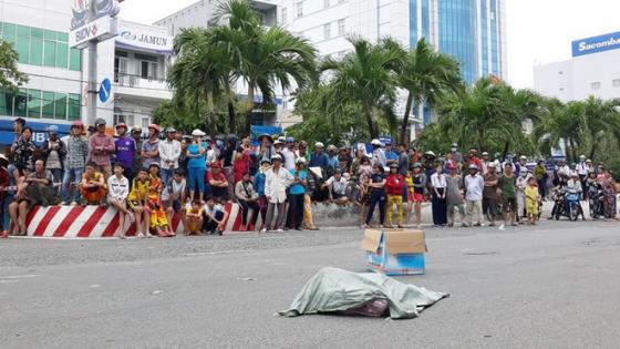 42 1 Loi Khai Cua Nguoi Phu Nu Di Xe May Danh Roi Bao Tai Chua Nhieu Xac Thai Nhi Xuong Duong