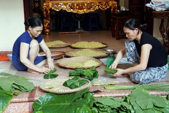 42 6 Kham Pha Bi Quyet Com Xanh Chuan Ha Noi Khong Nhuom Mau