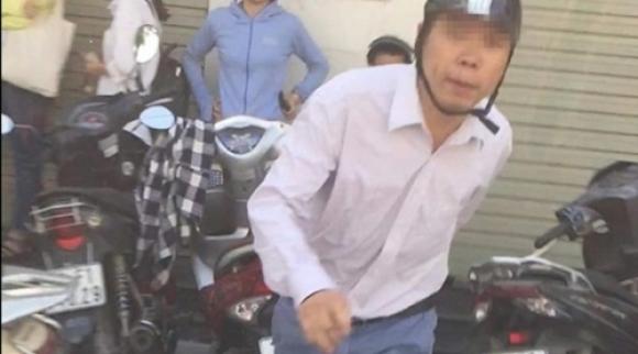 42 1 Van Hoa Xep Hang Cua Nguoi Viet Va Cach Ung Xu Noi Dong Nguoi